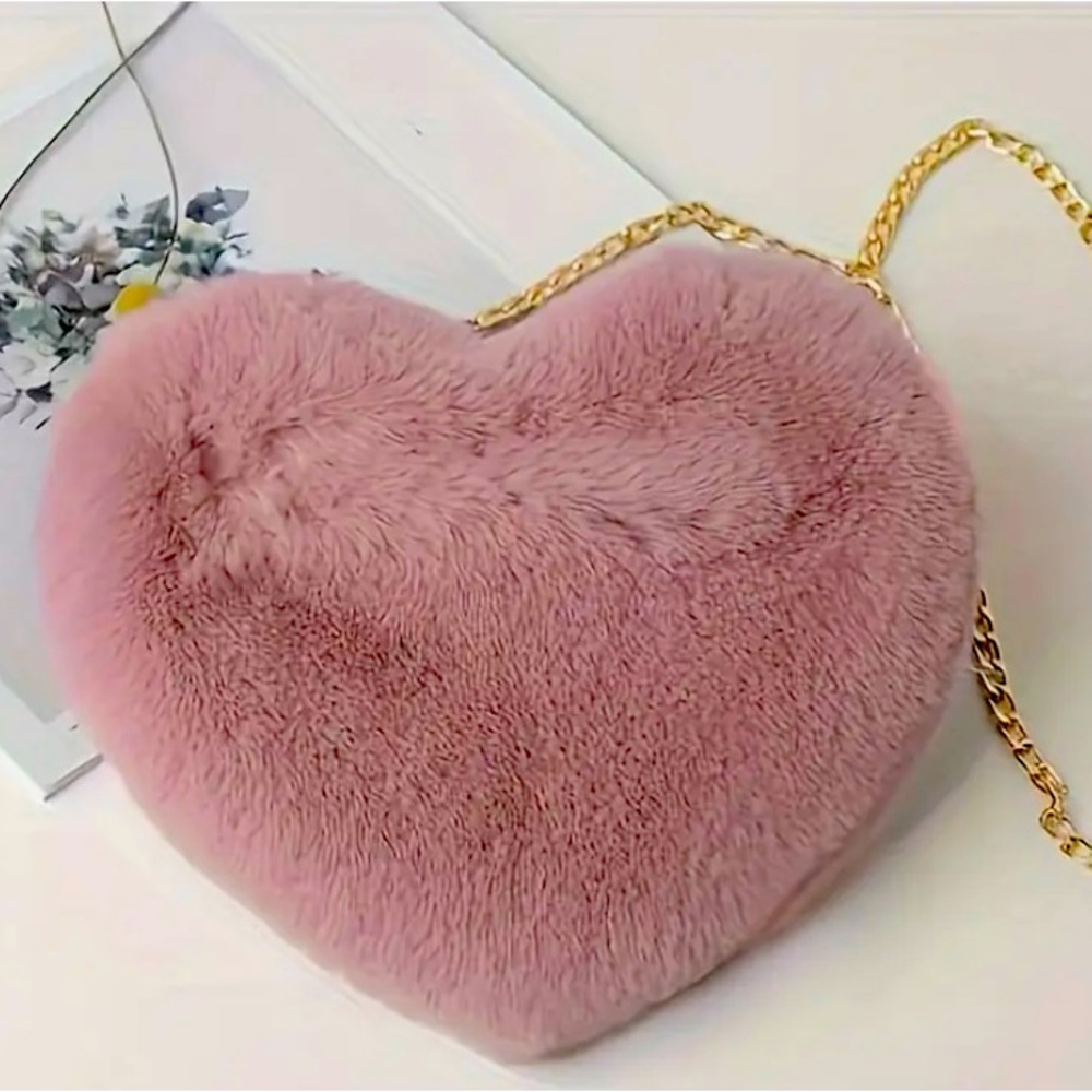 Plush Love Purse (Heart Shape)